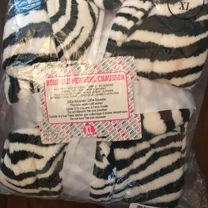 Robe and Slippers by Body Candy